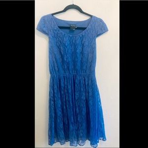 Gabby Skye blue/purple cap sleeve lace dress 10